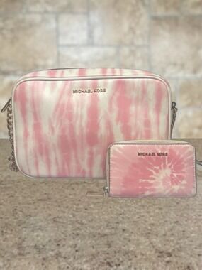 Michael Kors Large EW Crossbody Bag & Wallet Set Pink & White Shell Pink